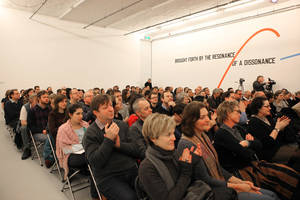 Opening Lawrence Weiner, Dicht Bij, BAK, basis voor actuele kunst, Utrecht, 23.01.2010. Photo: Liselotte Habets 